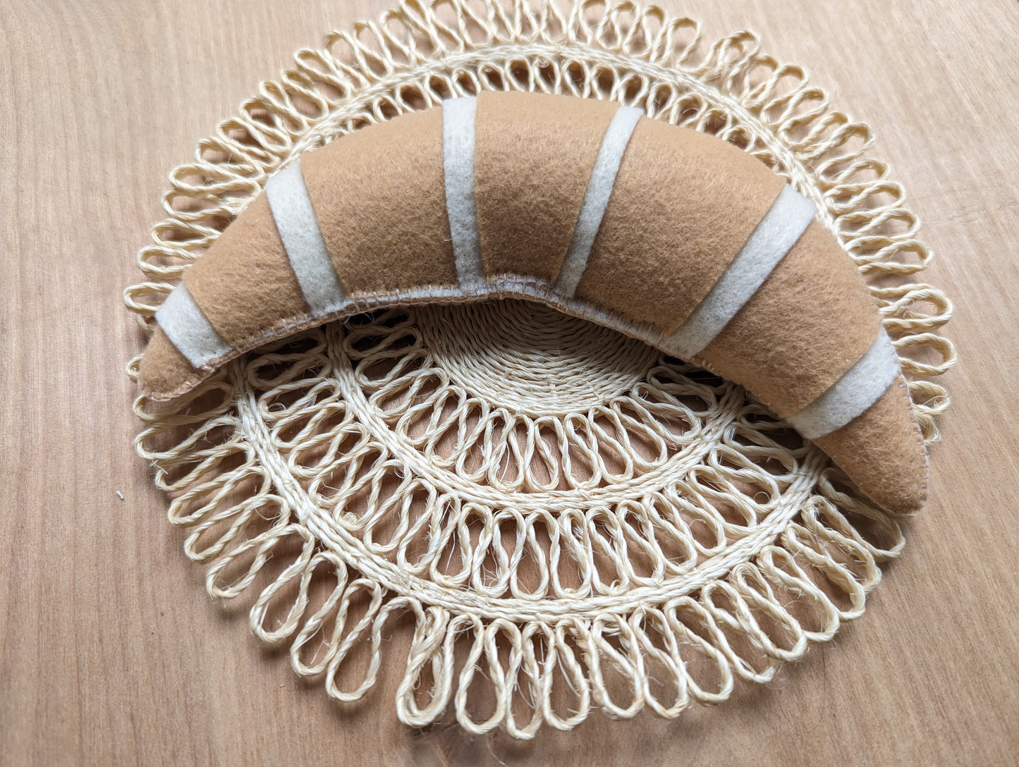 Handmade play food set - Play bread, cheese and croissant