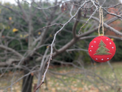 Felt DIY Christmas ornament PDF pattern template | pattern with video tutorial